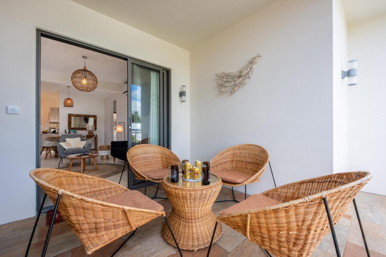 West Wood Holiday Apartment, C6 - Flic En Flac With Pool At A Quiet Location, Beautifully Decorated And Close To The Beach Exterior photo